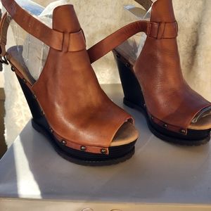 Jessica Simpson Magid Wedges